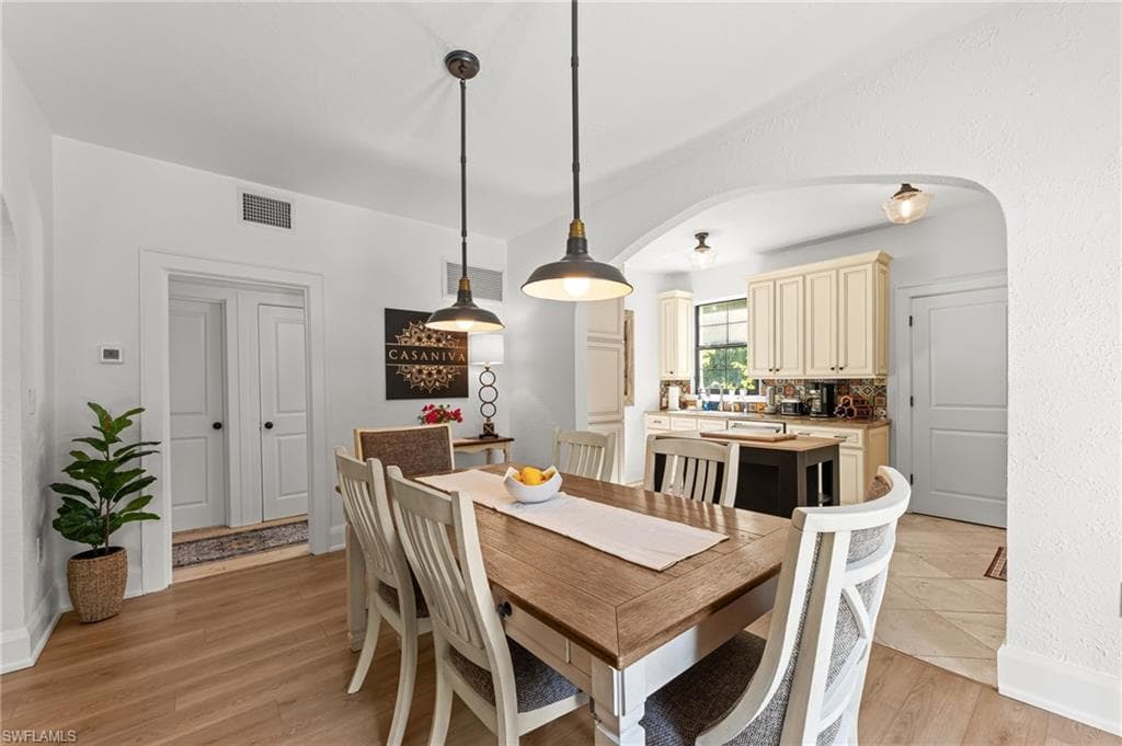 2408 Euclid AVE, FORT MYERS FL 33901-11