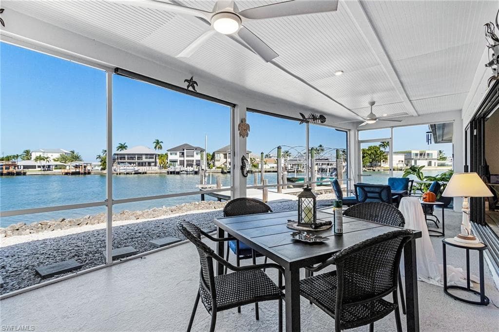 121 JAMAICA DR-12