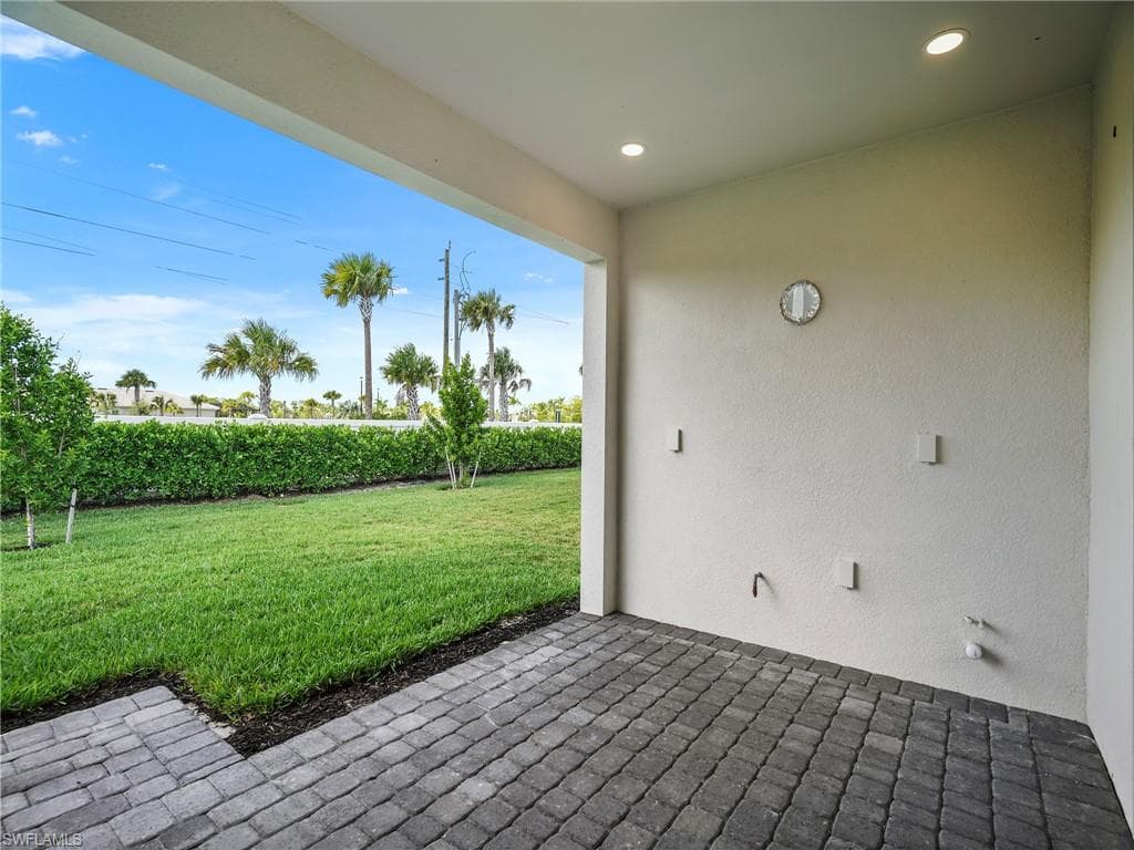 8937 Oceana WAY, NAPLES FL 34114-8