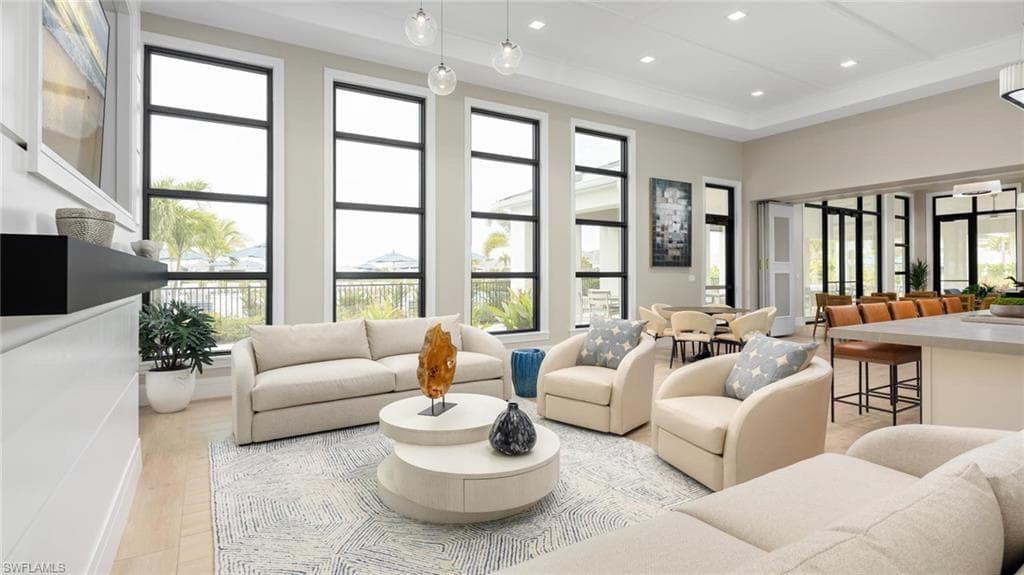 8937 Oceana WAY, NAPLES FL 34114-32