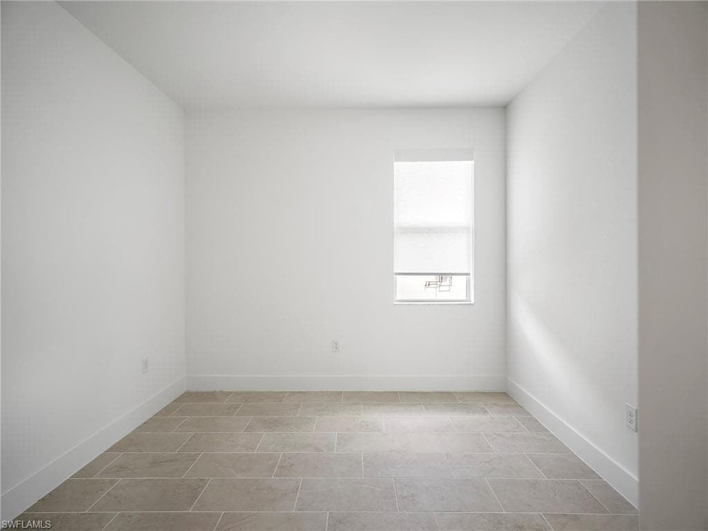 8937 Oceana WAY, NAPLES FL 34114-24