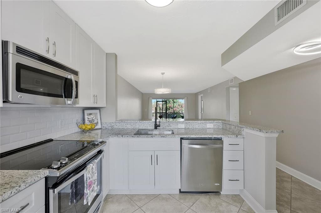 1211 Rosemary CT Unit C104, NAPLES FL 34103-3