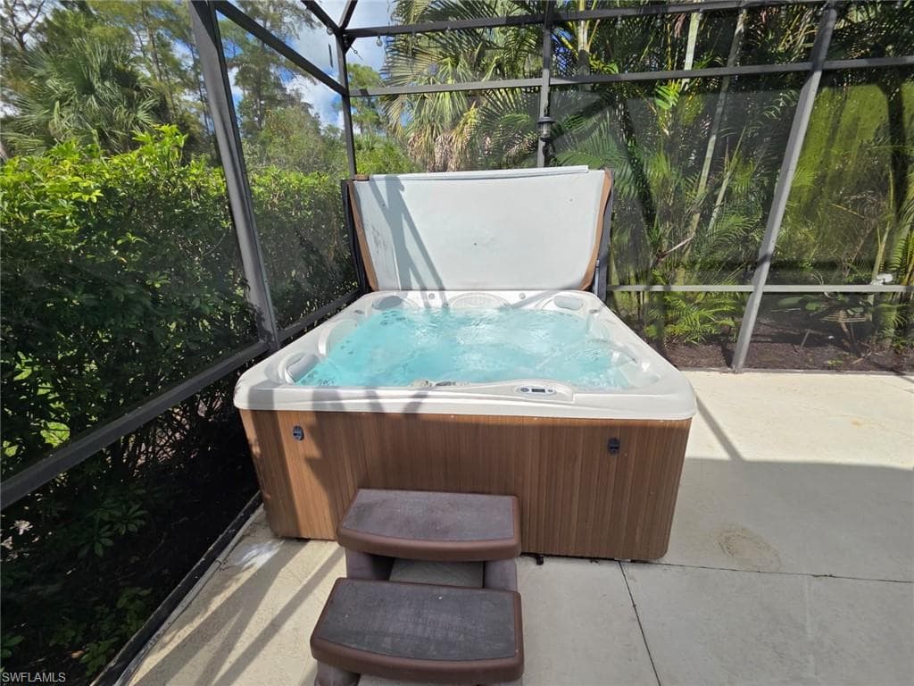 15437 Cortona WAY, NAPLES FL 34120-4