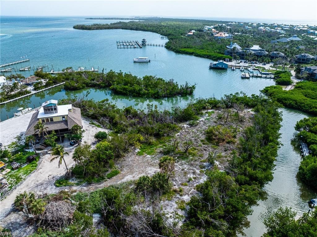 320 Pieces Of Eight, CAPTIVA FL 33924-8