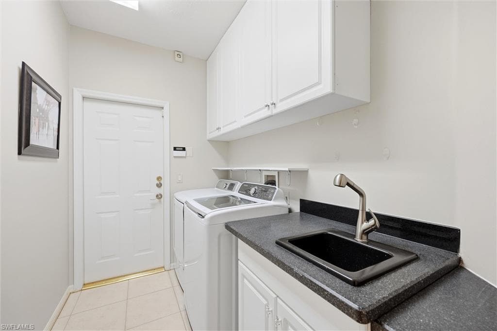 3033 Olde Cove WAY, NAPLES FL 34119-41