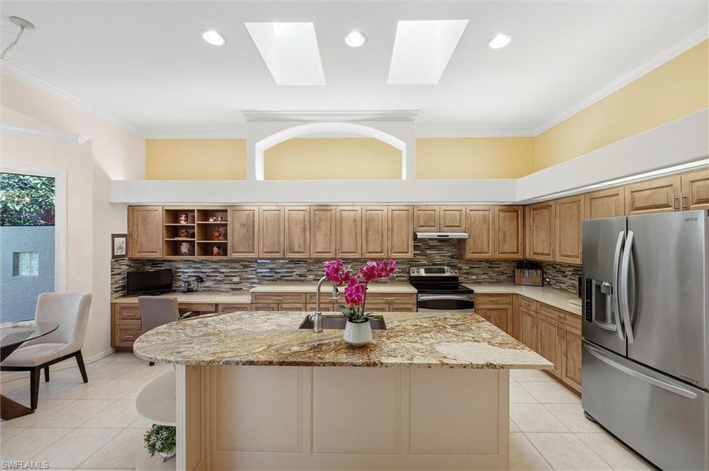 3033 Olde Cove WAY, NAPLES FL 34119-8