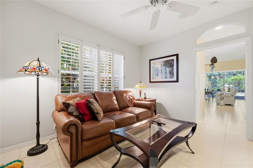 3033 Olde Cove WAY, NAPLES FL 34119-33