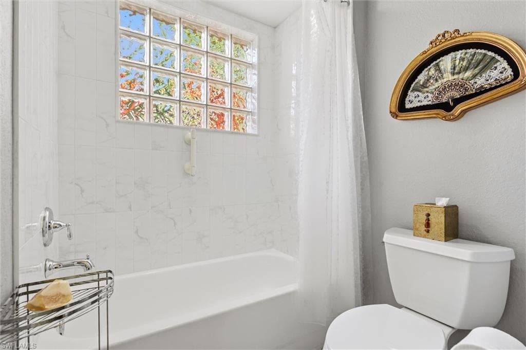 3033 Olde Cove WAY, NAPLES FL 34119-32