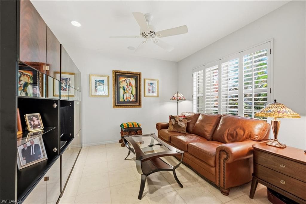 3033 Olde Cove WAY, NAPLES FL 34119-34