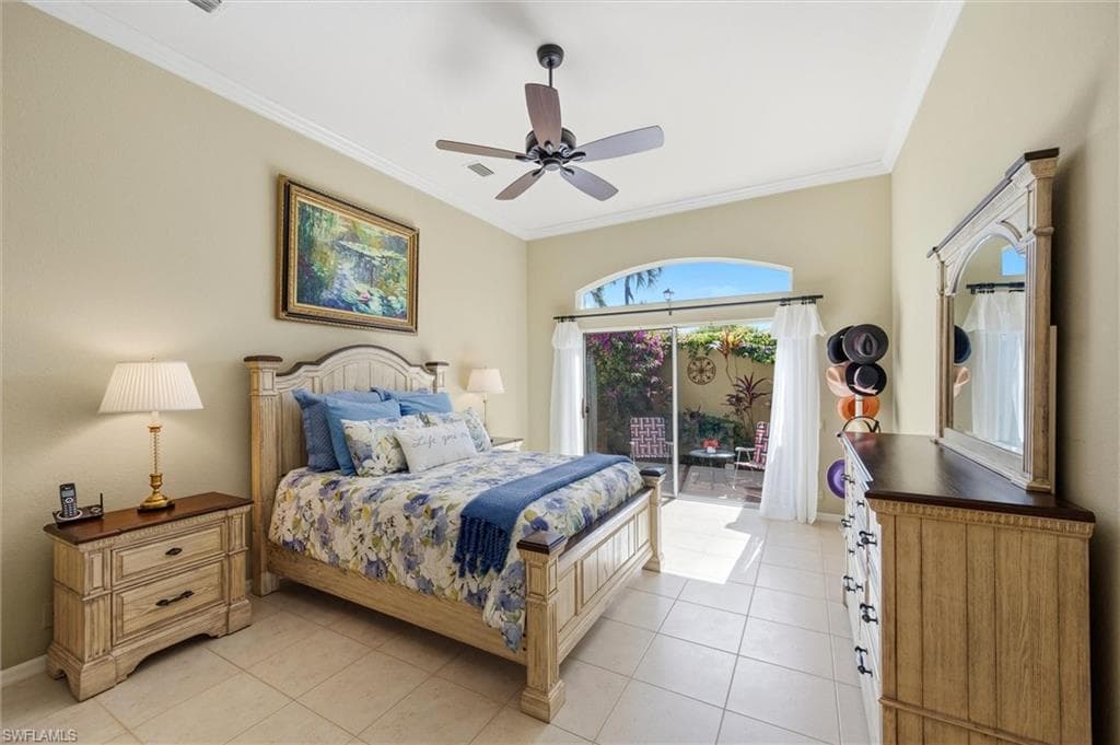 3033 Olde Cove WAY, NAPLES FL 34119-24