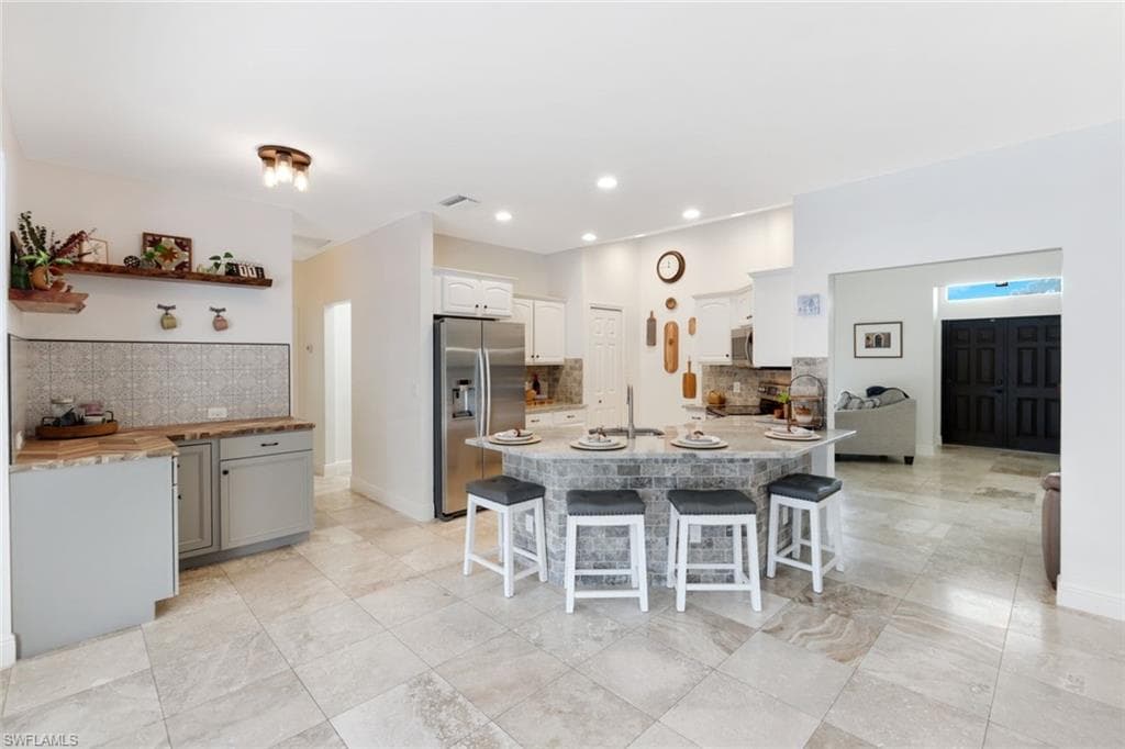 11641 Red Hibiscus DR, BONITA SPRINGS FL 34135-11