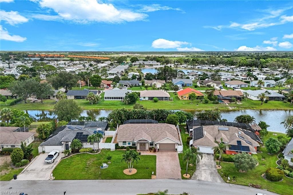 11641 Red Hibiscus DR, BONITA SPRINGS FL 34135-34