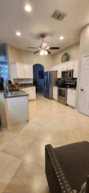 8884 Cedar Hollow DR, FORT MYERS FL 33912-15