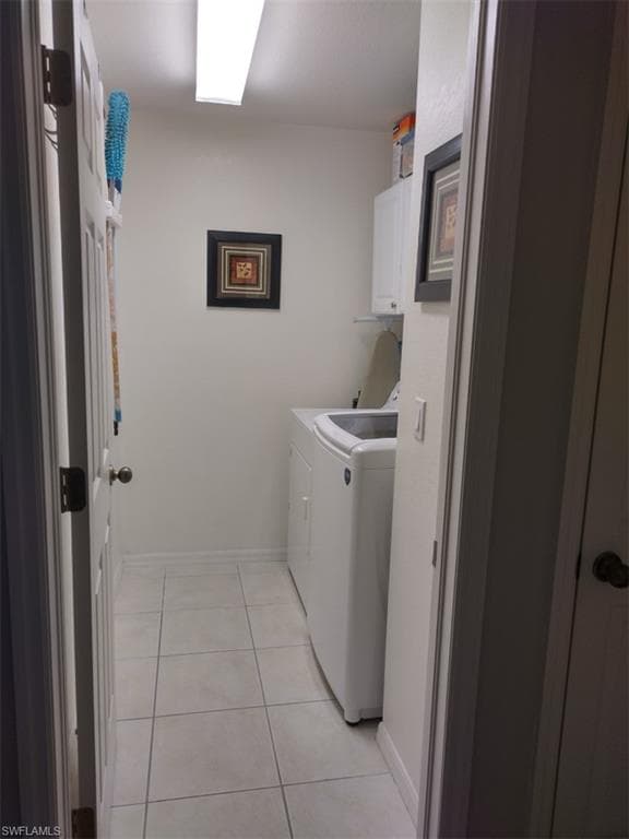 8884 Cedar Hollow DR, FORT MYERS FL 33912-24