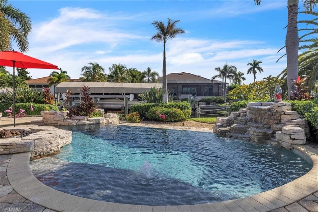 5305 Malaluka CT, CAPE CORAL FL 33904-31