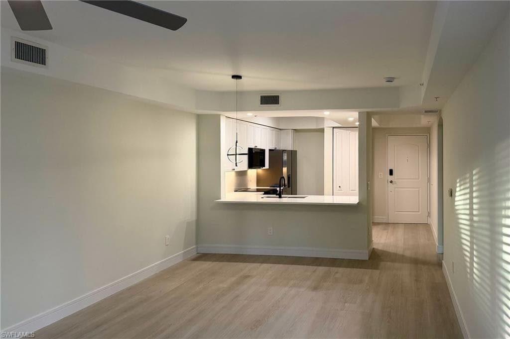 1100 Pine Ridge RD # A106, NAPLES FL 34108-1