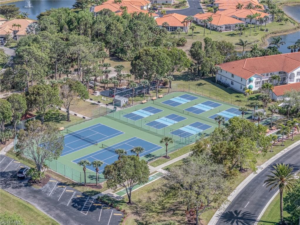 484 Belina DR # 1404, NAPLES FL 34104-26