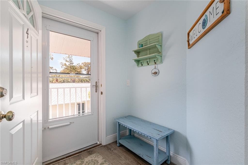 484 Belina DR # 1404, NAPLES FL 34104-6