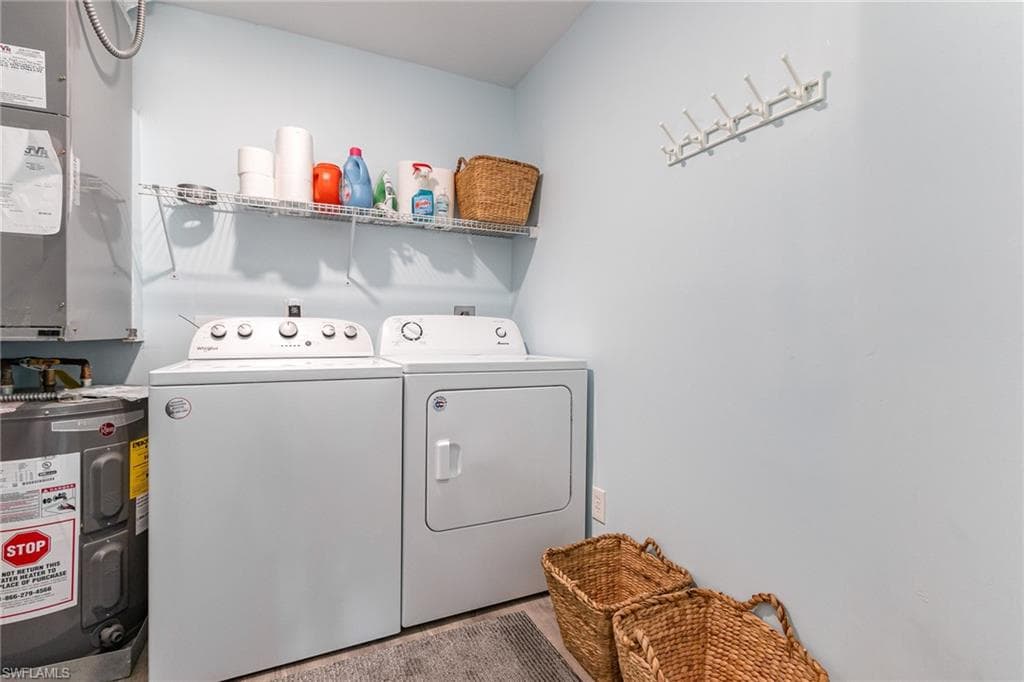 484 Belina DR # 1404, NAPLES FL 34104-20