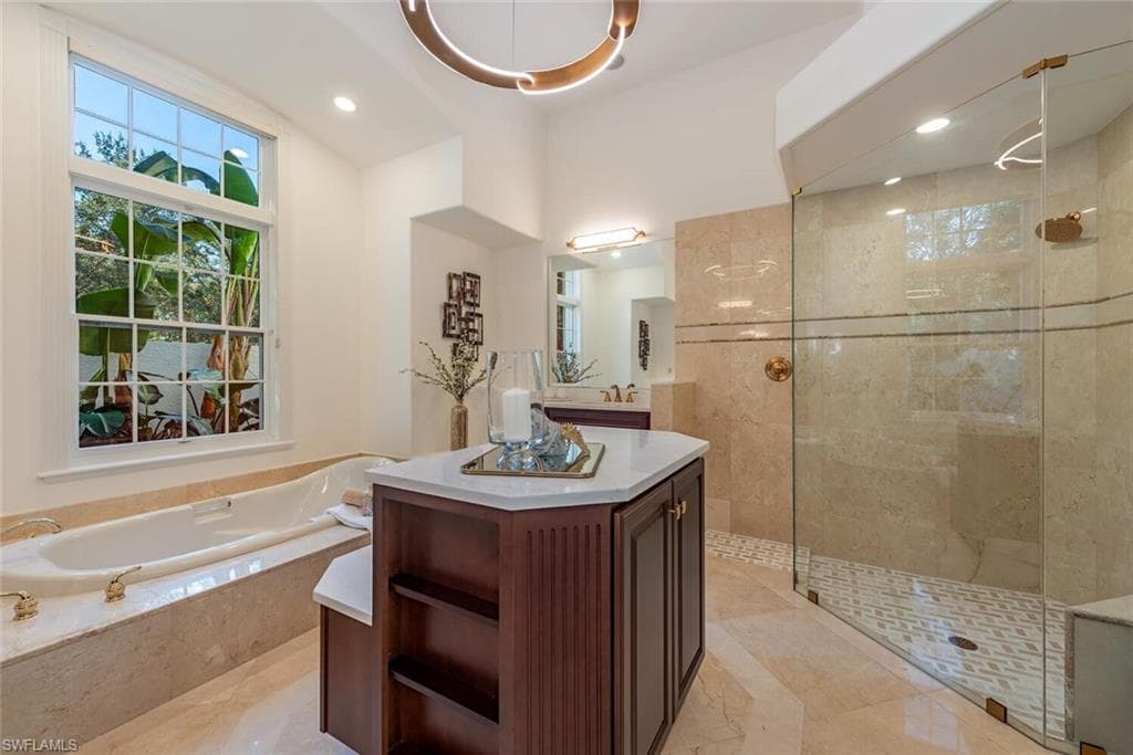 1252 POCANTICO LN, NAPLES FL 34110-18