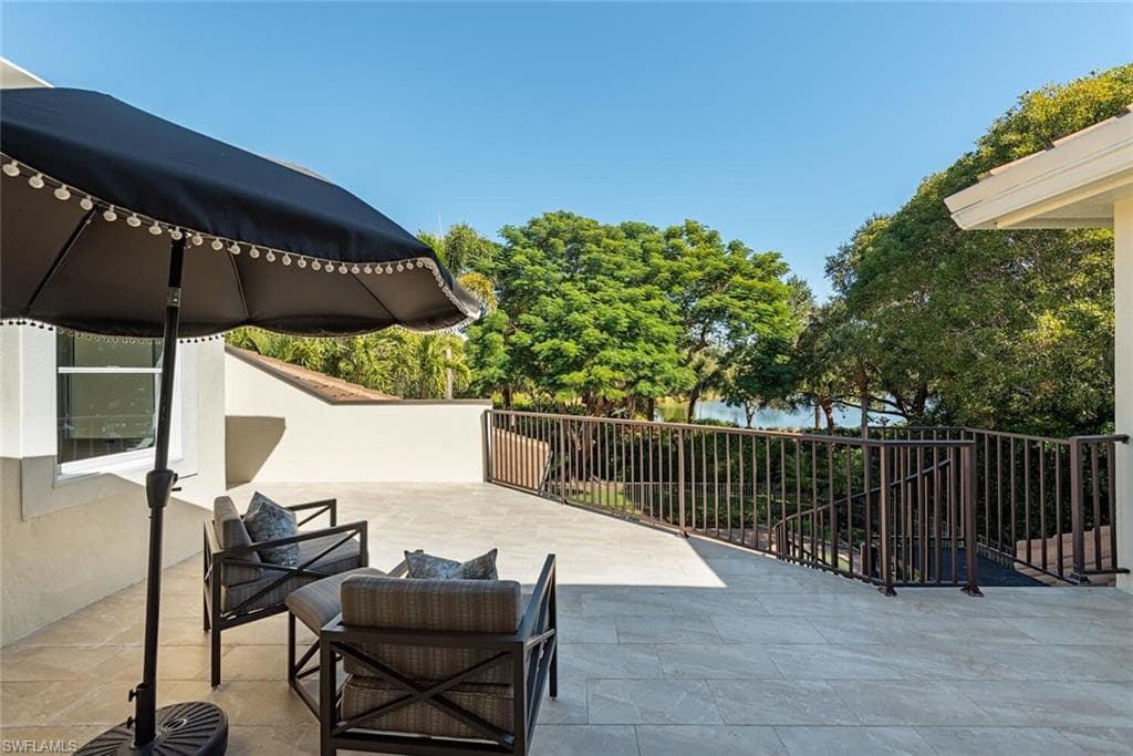 1252 POCANTICO LN, NAPLES FL 34110-28