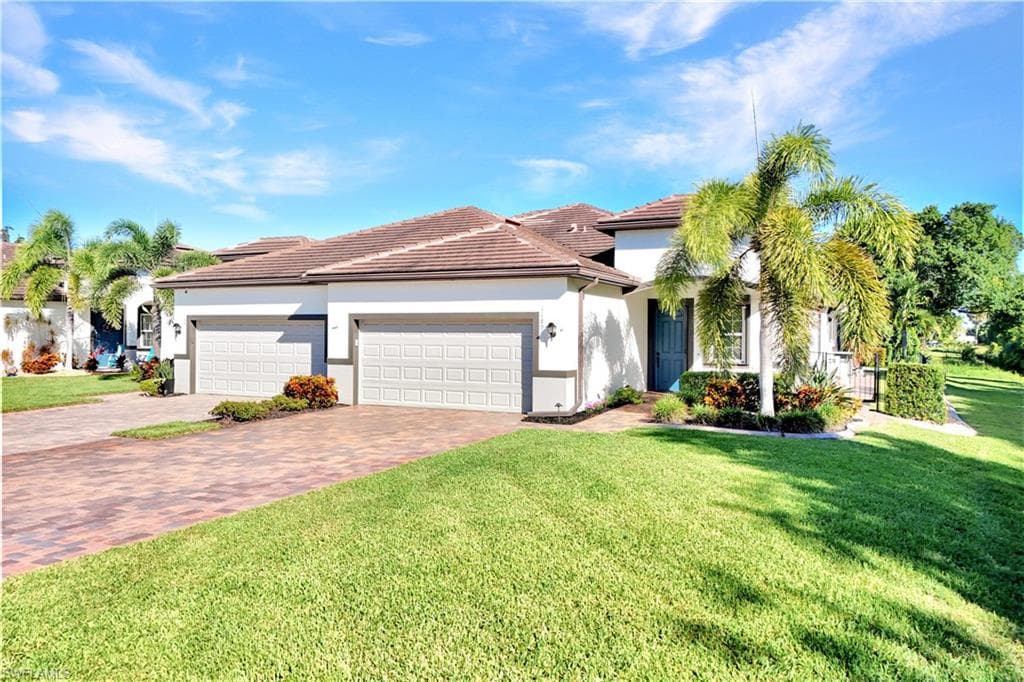 1189 S Town And River DR-1