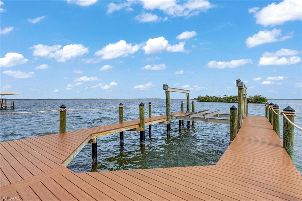 15 Bayview BLVD, FORT MYERS BEACH FL 33931-3