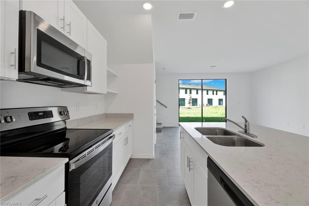 14236 Oviedo PL, FORT MYERS FL 33905-4