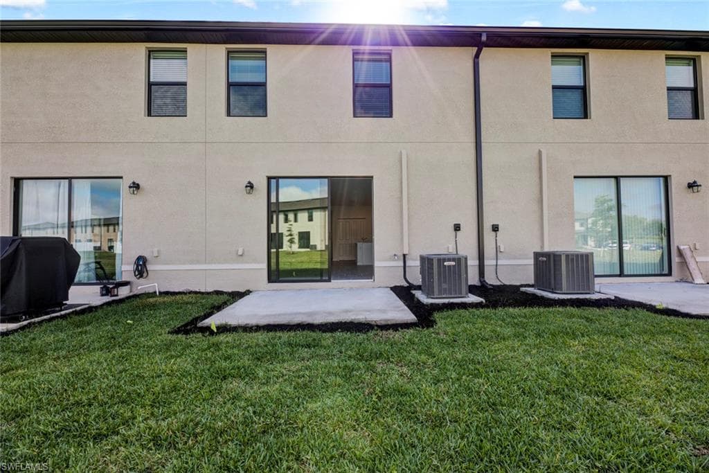 14236 Oviedo PL, FORT MYERS FL 33905-19