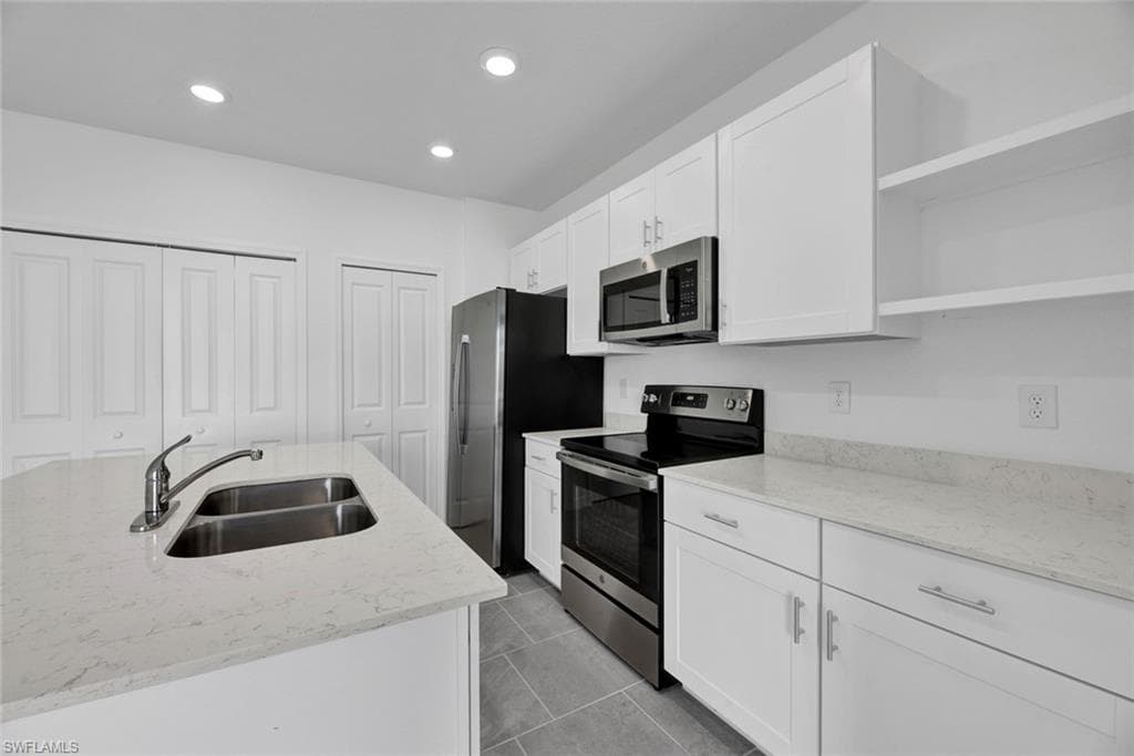 14236 Oviedo PL, FORT MYERS FL 33905-3