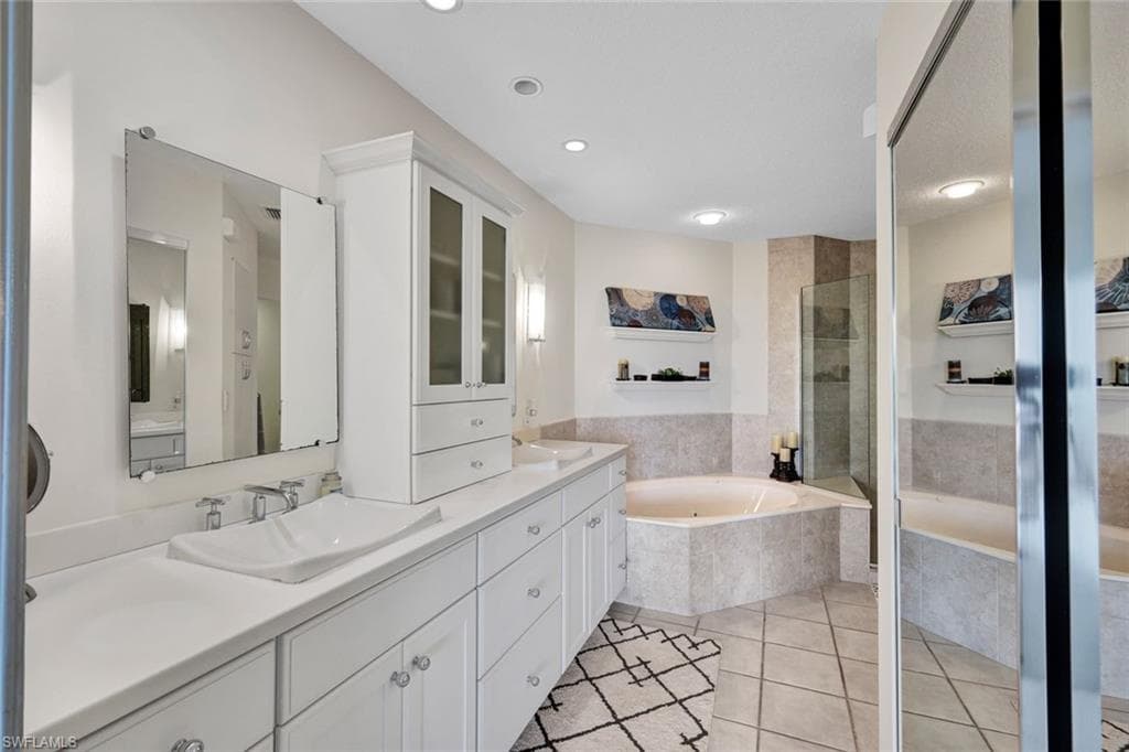 262 Barefoot Beach BLVD 205-11