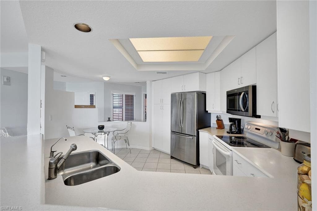 262 Barefoot Beach BLVD 205-6