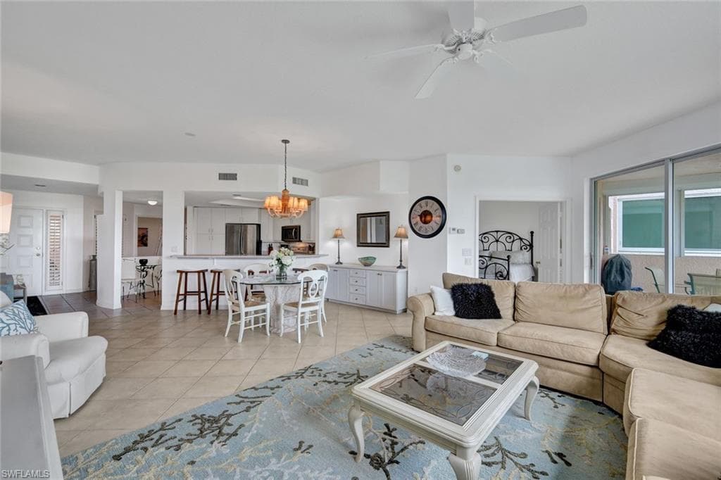 262 Barefoot Beach BLVD 205-3