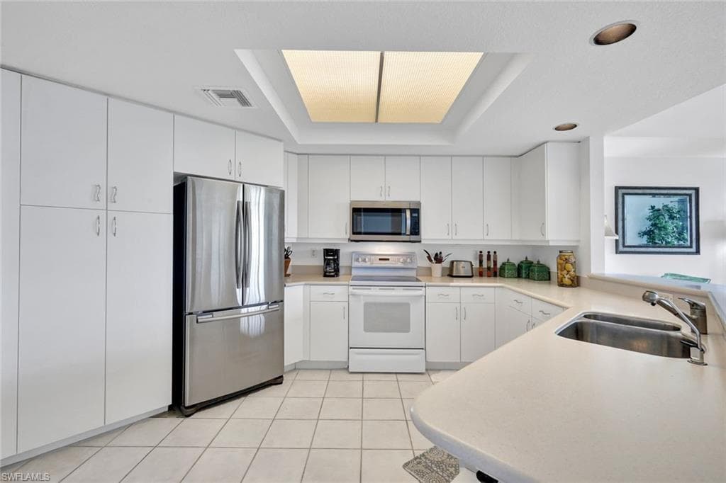 262 Barefoot Beach BLVD 205-7