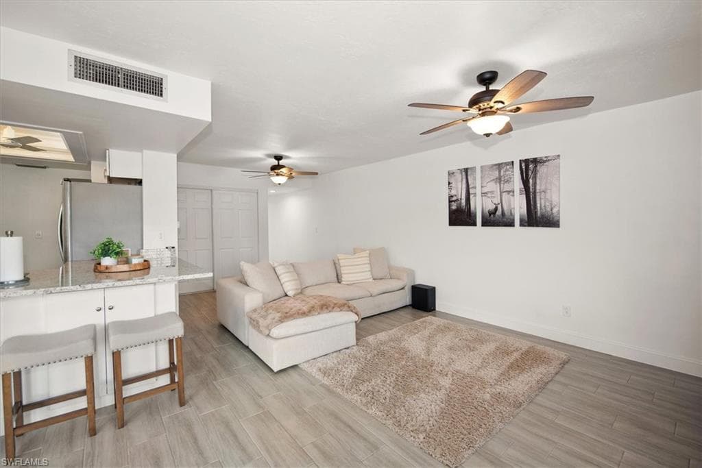 5665 Trailwinds DR # 616, FORT MYERS FL 33907-6