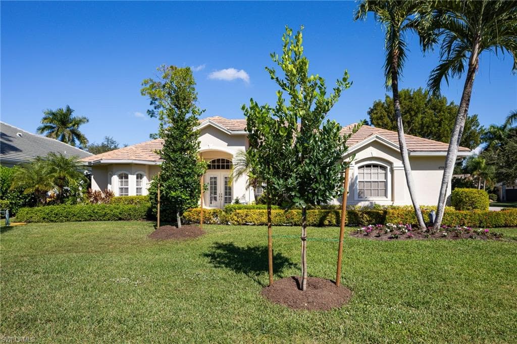 6900 Mill Run CIR, NAPLES FL 34109-1