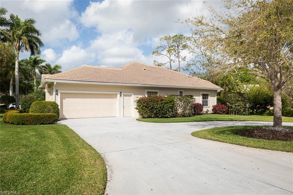 6900 Mill Run CIR, NAPLES FL 34109-8
