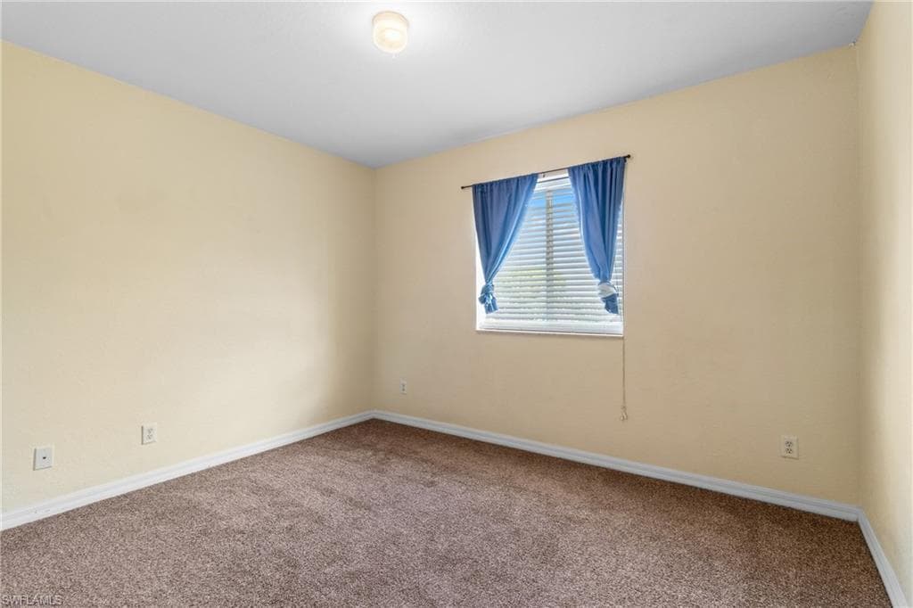 9602 Roundstone CIR, FORT MYERS FL 33967-18