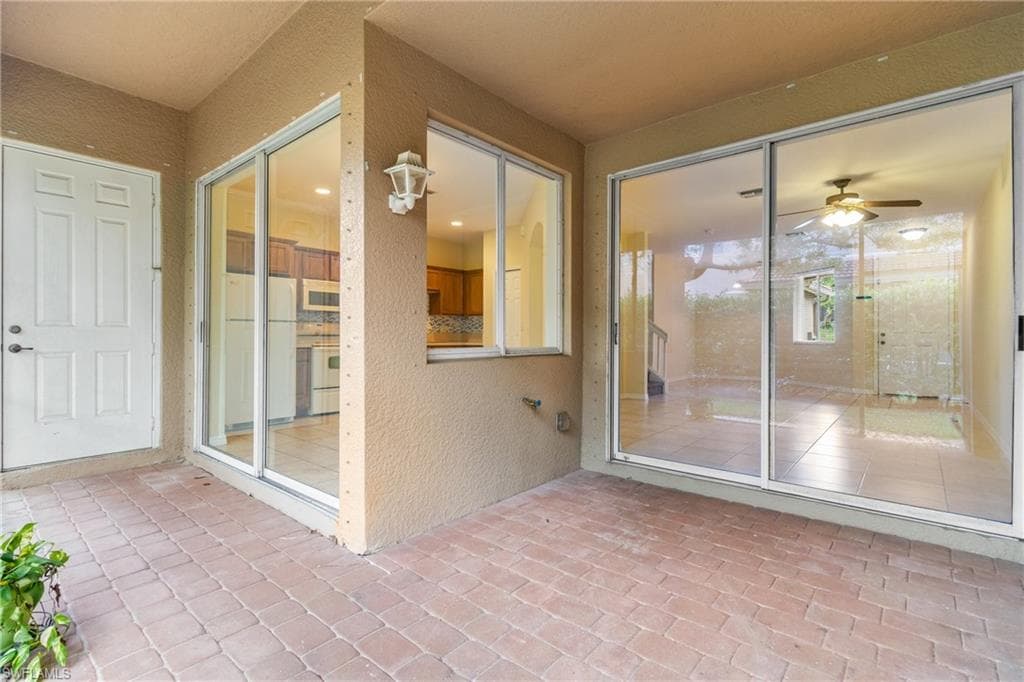 9602 Roundstone CIR, FORT MYERS FL 33967-28