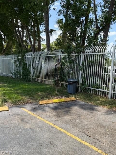 3910 INVERRARY BLVD # B, LAUDERHILL FL 33319-18