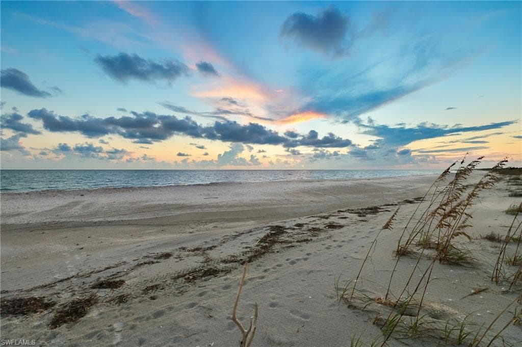 4988 Joewood DR, SANIBEL FL 33957-46