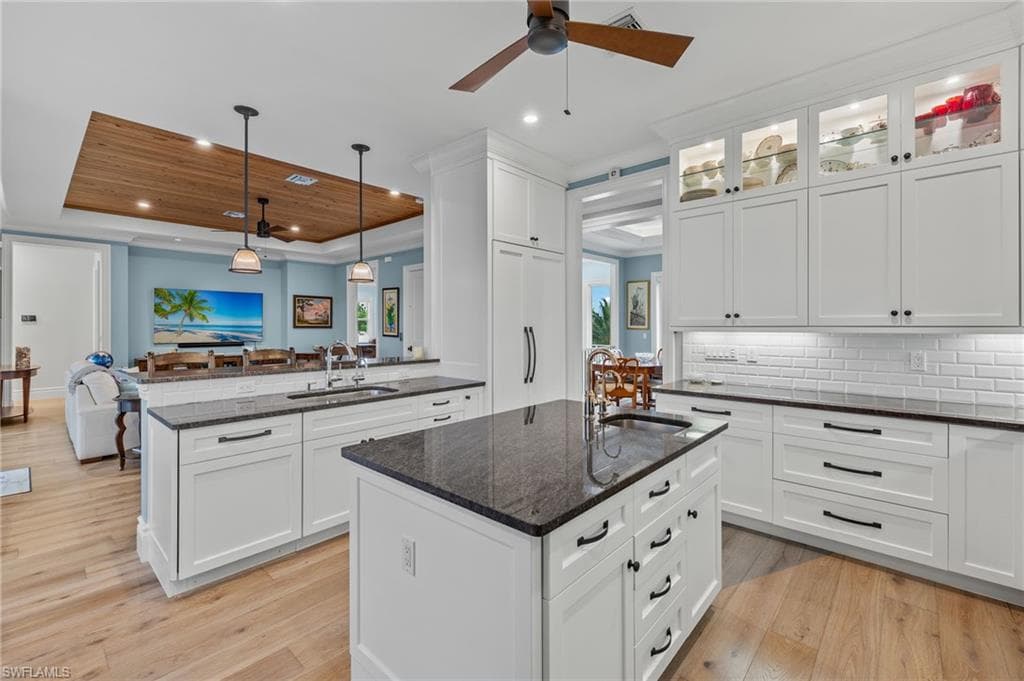 4988 Joewood DR, SANIBEL FL 33957-23