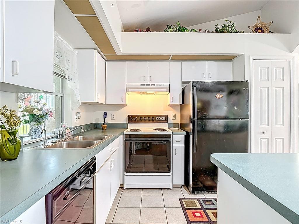 402 Chancery AVE, LEHIGH ACRES FL 33936-12