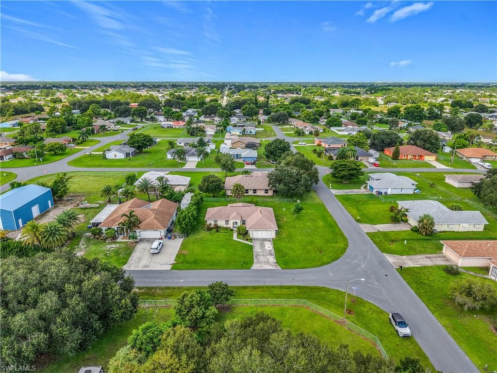 402 Chancery AVE, LEHIGH ACRES FL 33936-48