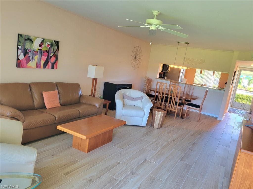 1001 Eastham WAY # C106, NAPLES FL 34104-5