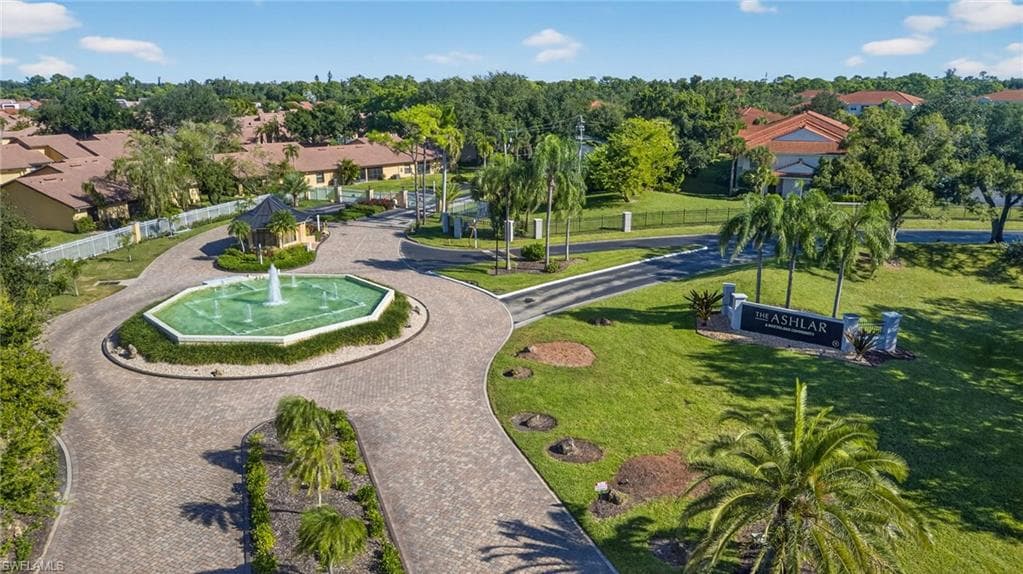 5490 Governors DR, FORT MYERS FL 33907-31