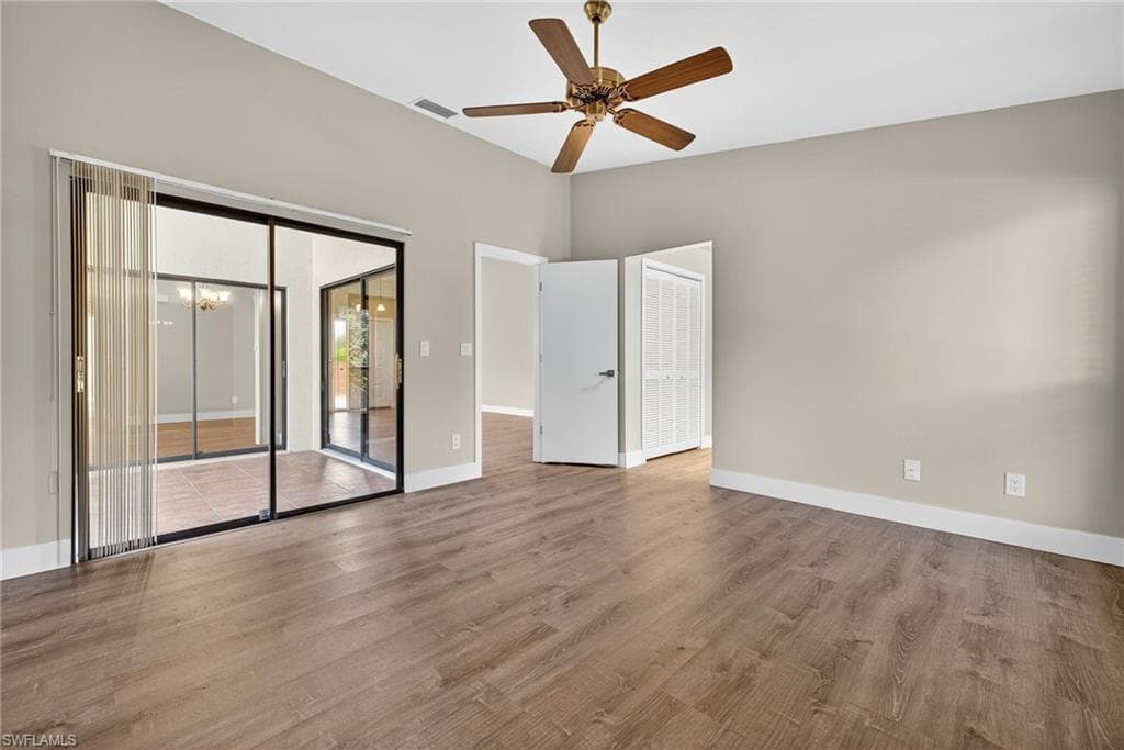 5490 Governors DR, FORT MYERS FL 33907-17