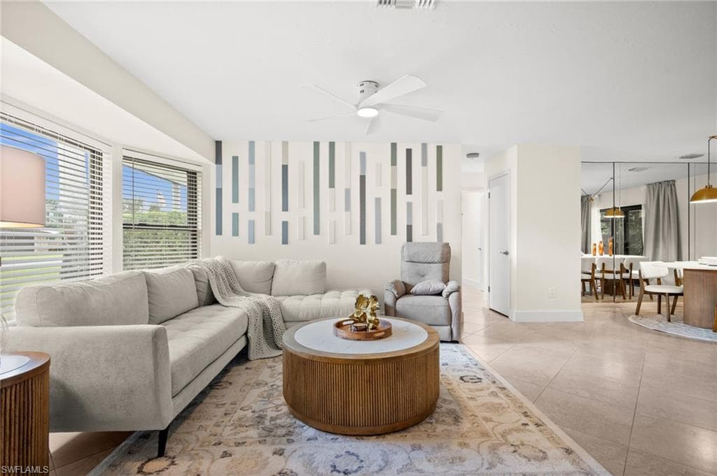 472 Palm River BLVD, NAPLES FL 34110-13