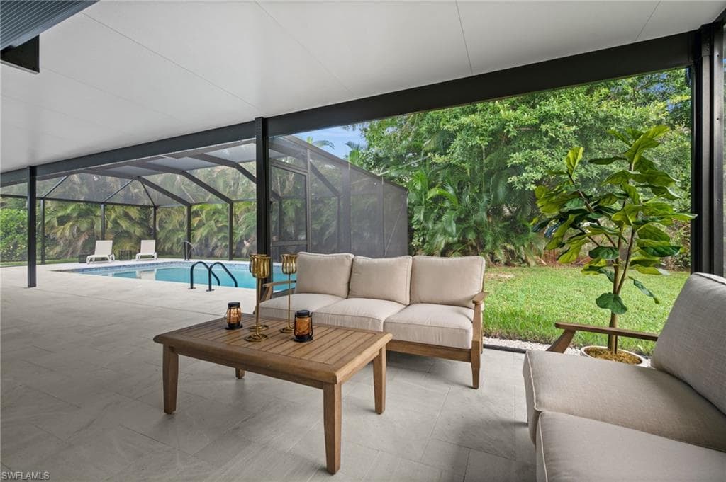 472 Palm River BLVD, NAPLES FL 34110-10