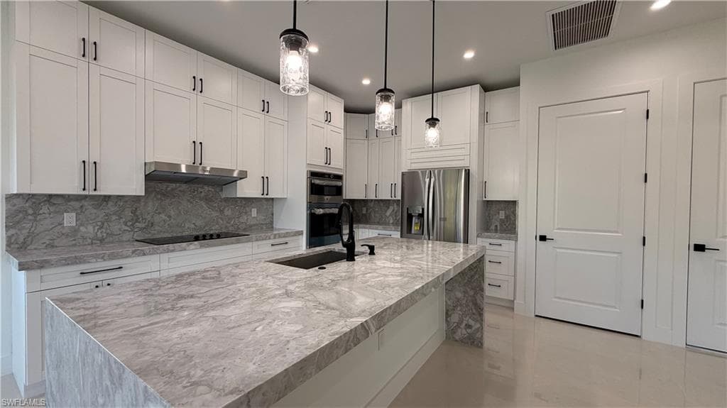 4710 Acadia LN, NAPLES FL 34112-3